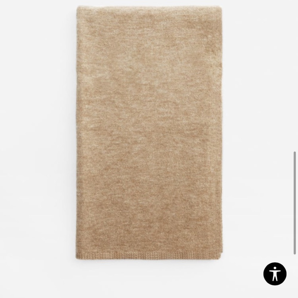 DONATED Zara basic knit taupe scarf - Picture 3 of 8